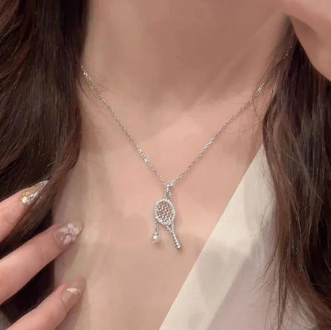 What Is a Tennis Necklace? Meaning, History & Why It’s So Popular