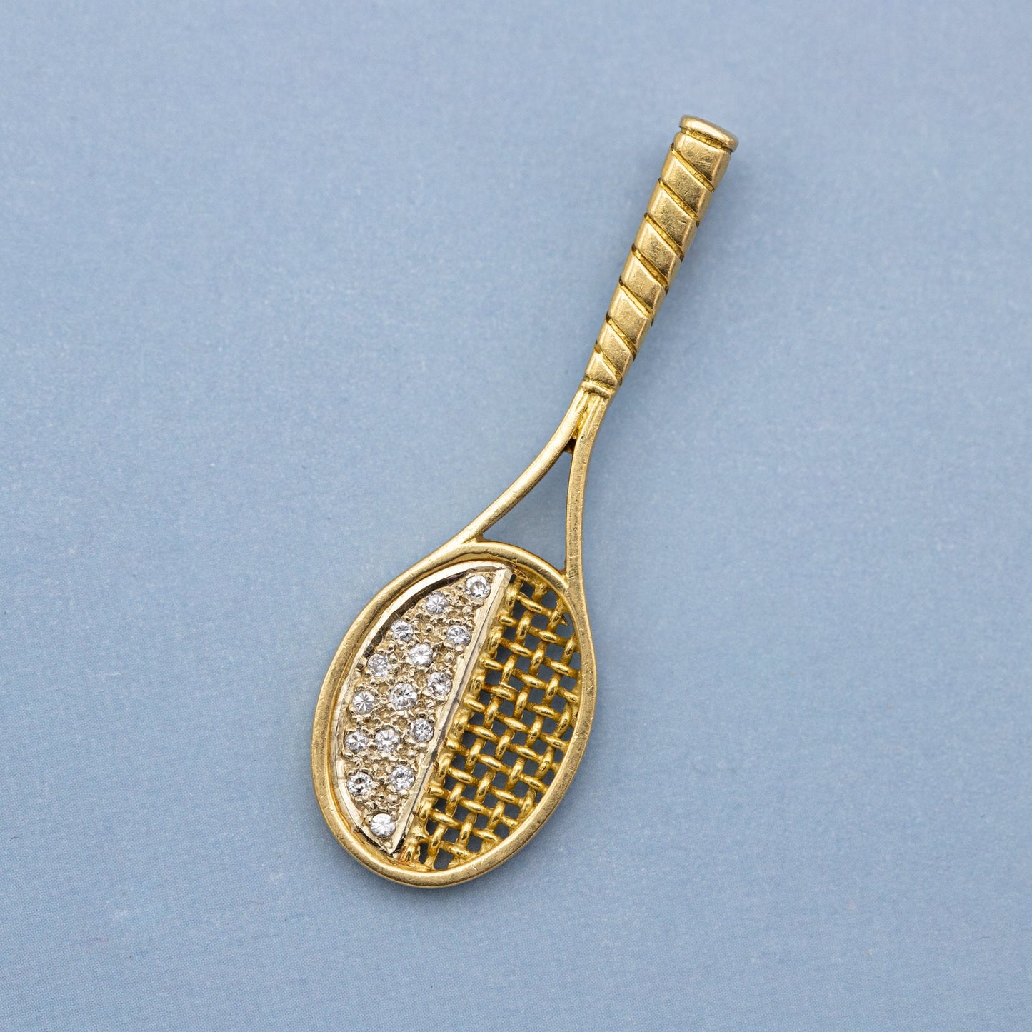 18k gold tennis racket pendant - estate 0,15 ct diamond charm