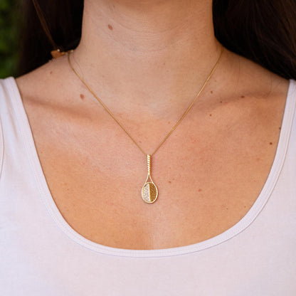 18k gold tennis racket pendant - estate 0,15 ct diamond charm
